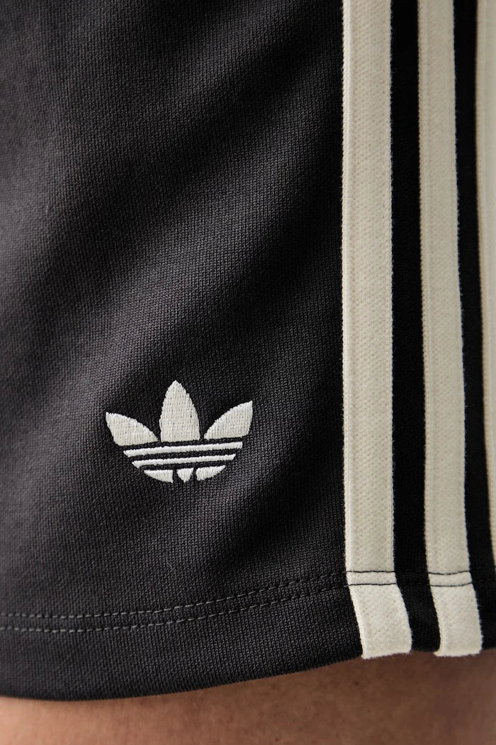 adidas Originals kadın spor şort