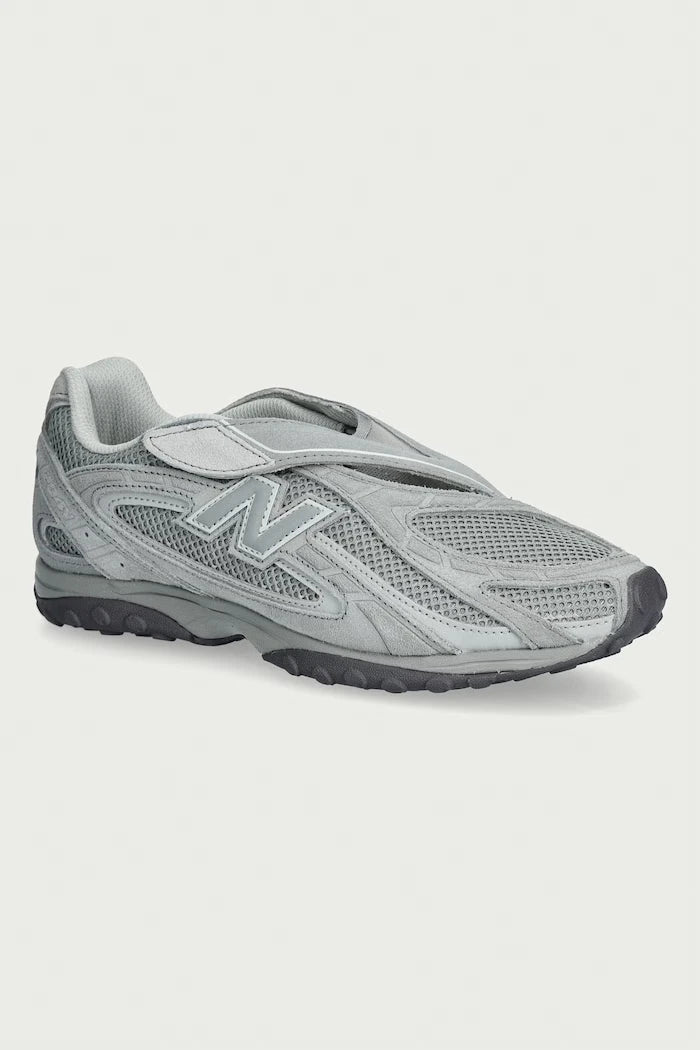 New Balance 204V Kadın Sneaker