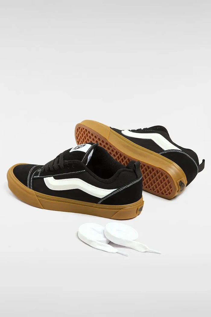 Ниски кецове Vans Knu Skool