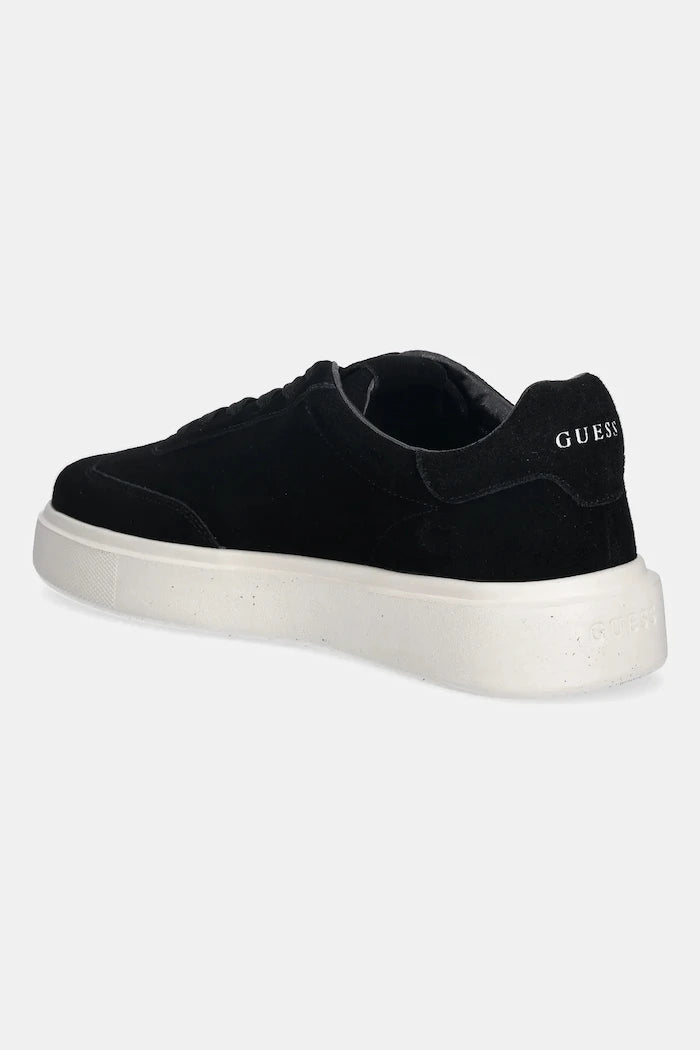 Велурени маратонки Guess PLAZA