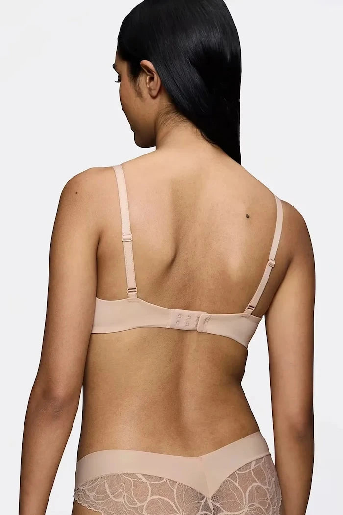 Triumph dantelli üçgen sütyen Body Make-Up Illusion Lace
