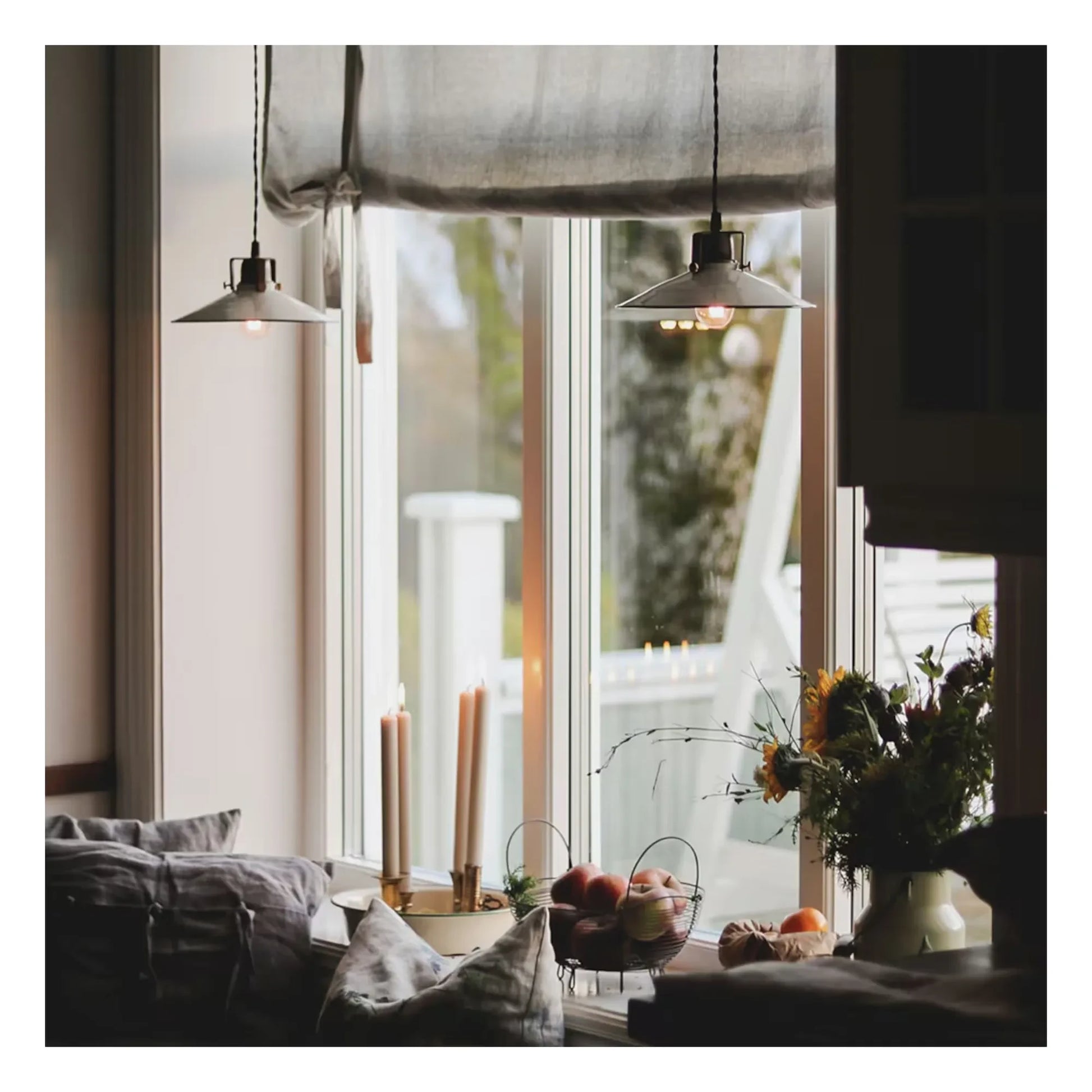 Strömshaga - Herbert hanging lamp | White
