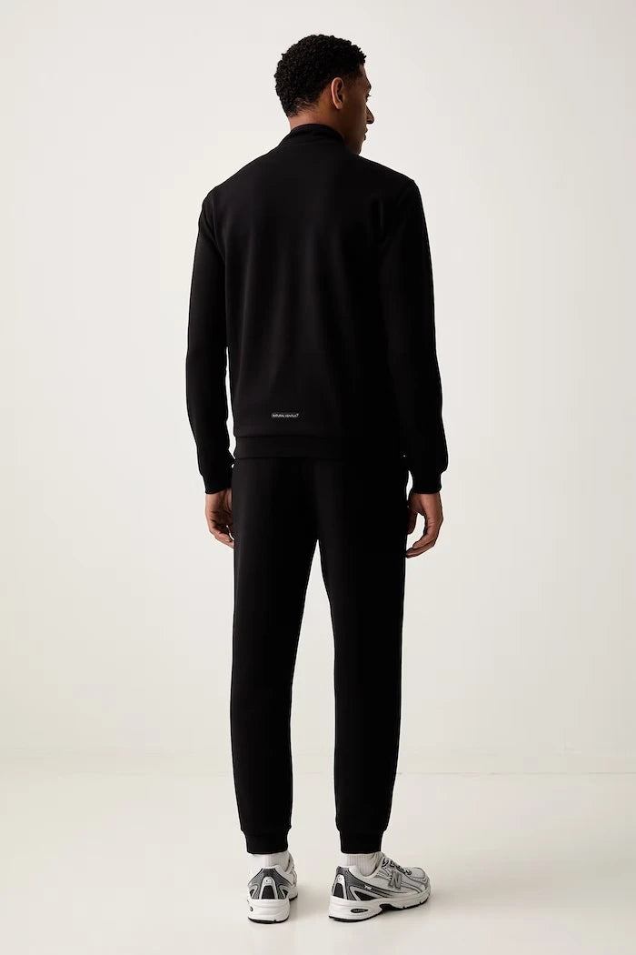 EA7 Emporio Armani pamuklu erkek eşofman takımı