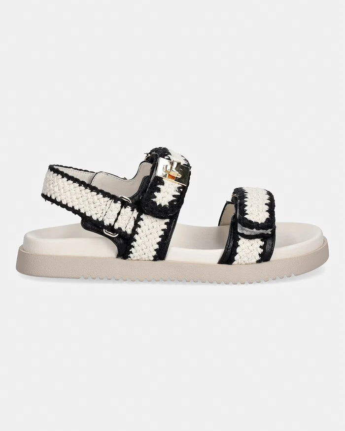 Steve Madden kadın açık topuklu sandalet Mona-M