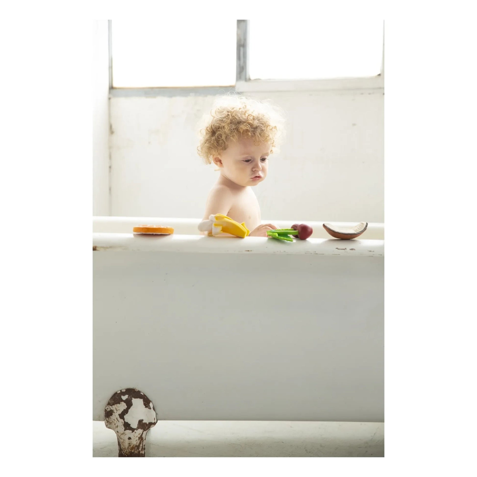 Oli & Carol - Coco the Coconut Teething Ring | White