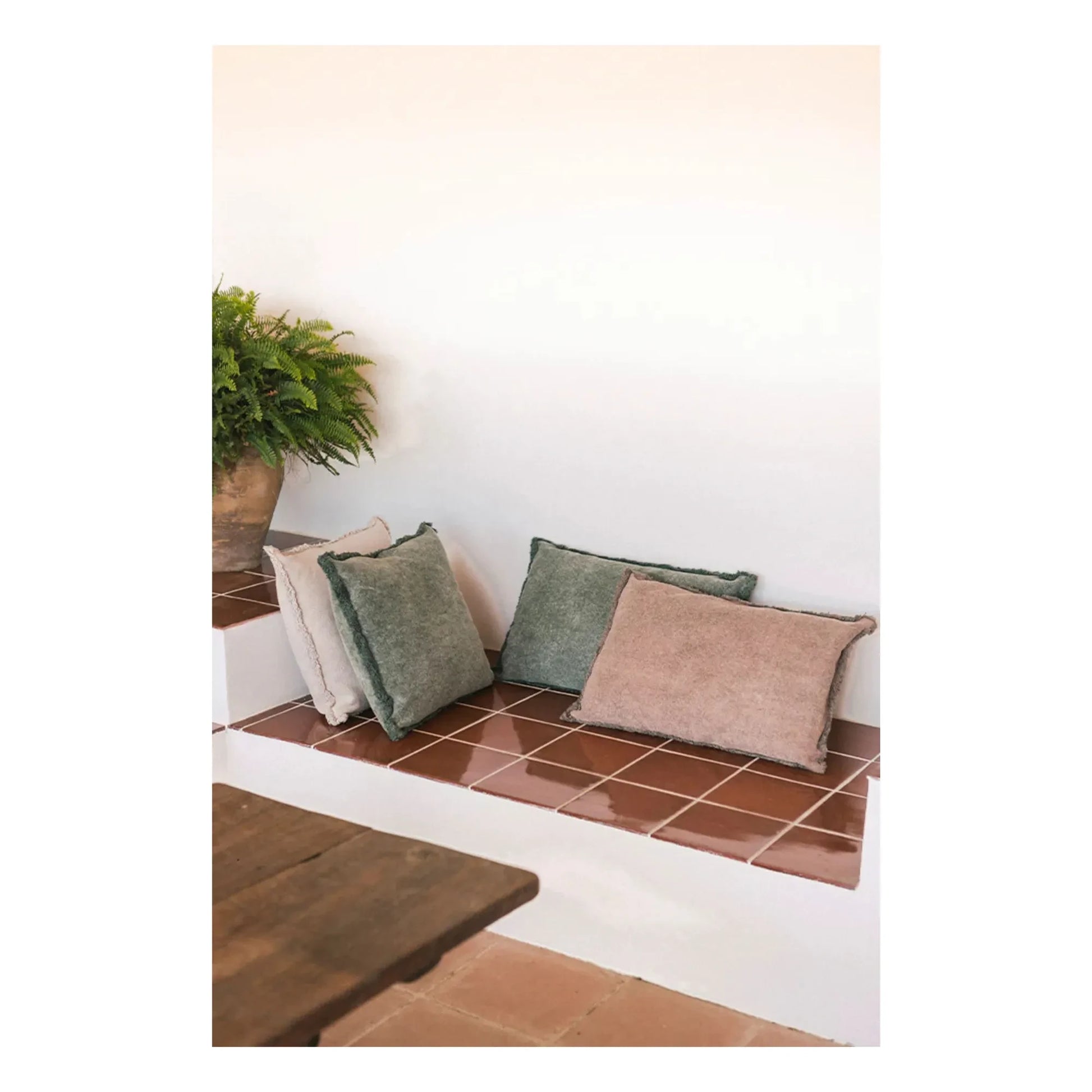 Lorena Canals - Stonewashed rectangular cushion | Pink
