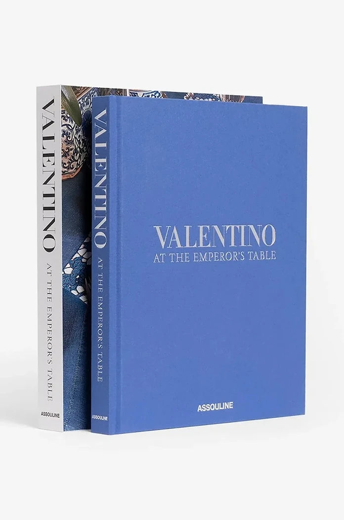Книга Assouline Valentino: At the Emperor's Table by Valentino Garavani, English