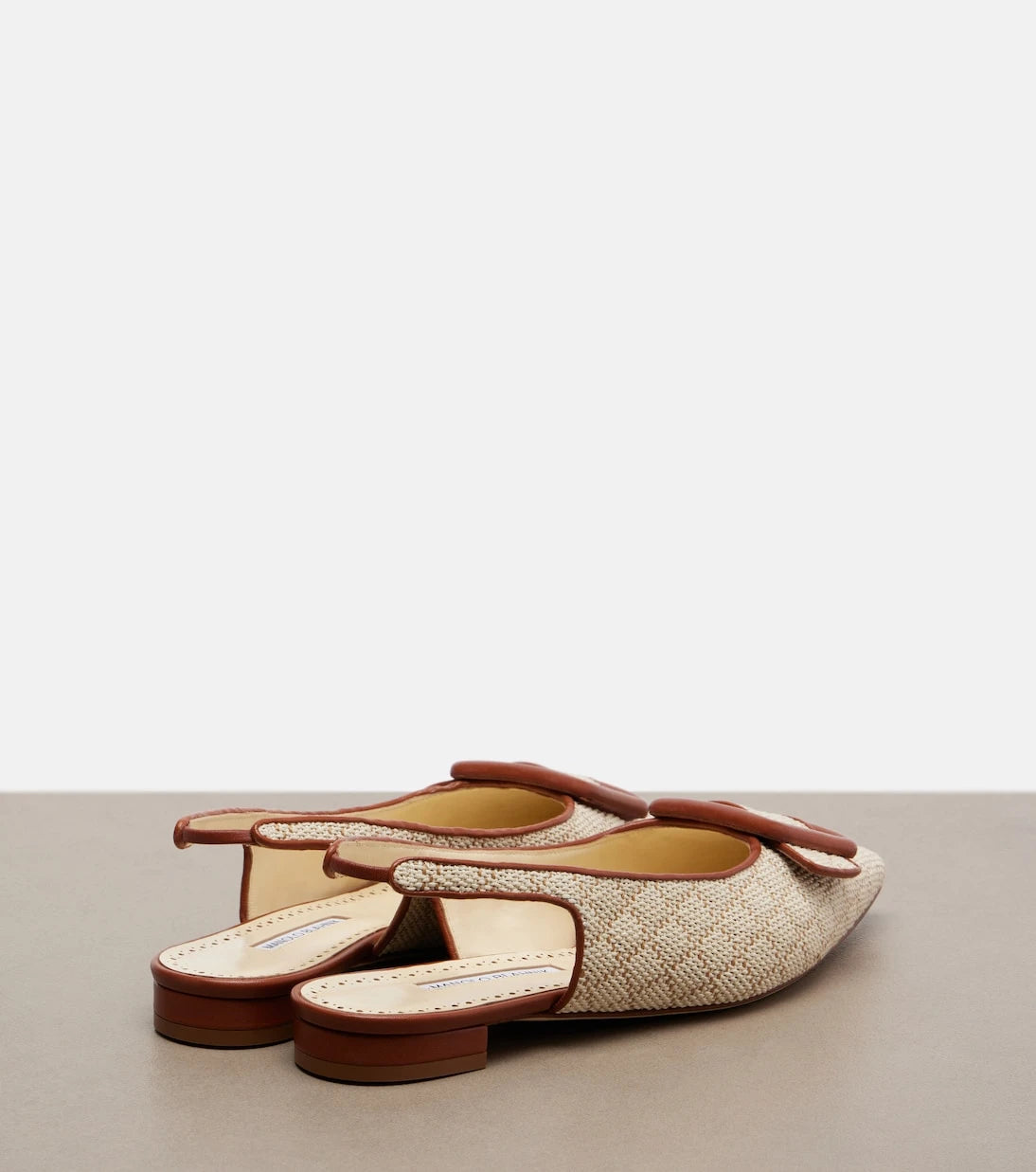Manolo Blahnik - Maylura raffia-effect slingback flats