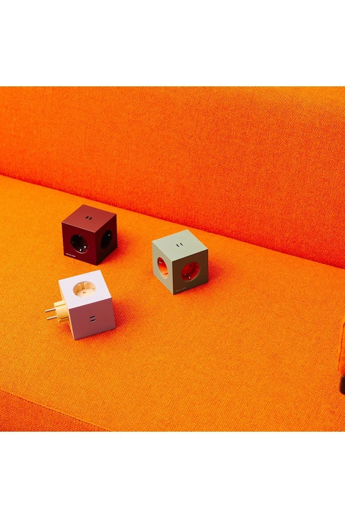 Модулен разклонител Avolt Bauhaus-Archiv USB-C (30W)