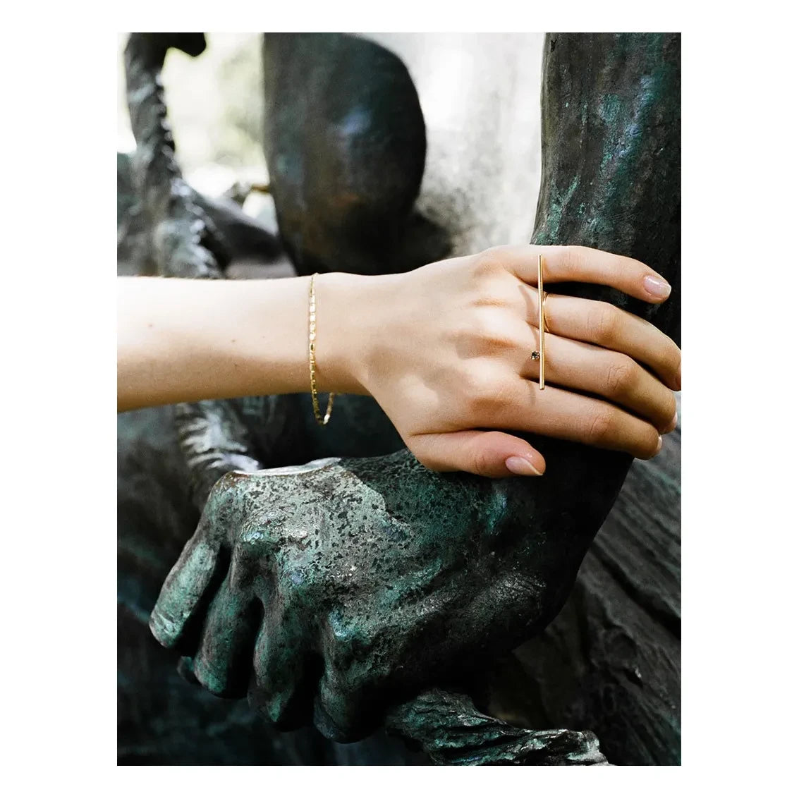 Louise Damas - La Dentelle bracelet | Gold