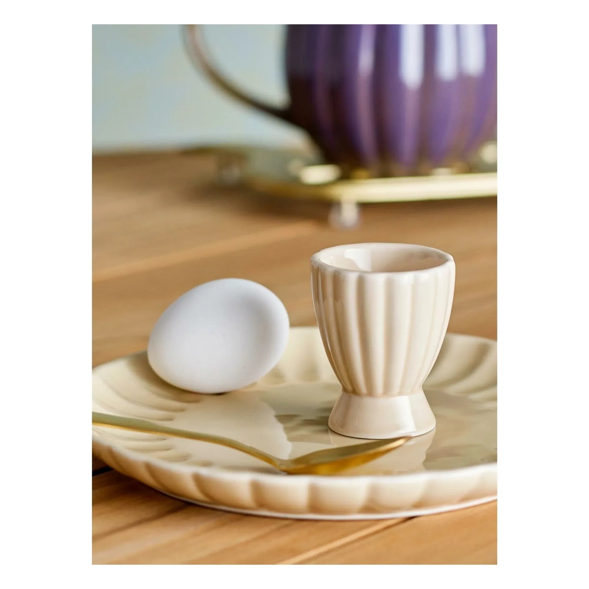 Bloomingville - Latina stoneware egg cup  | Ivory