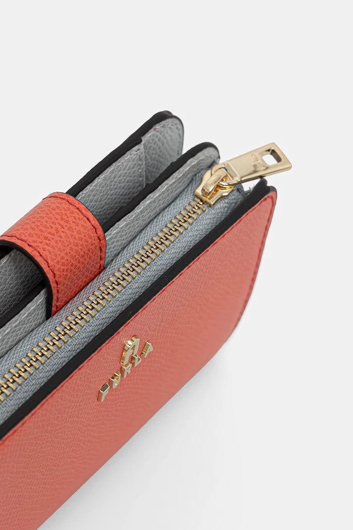 Furla портфейл дамски от кожа Camelia