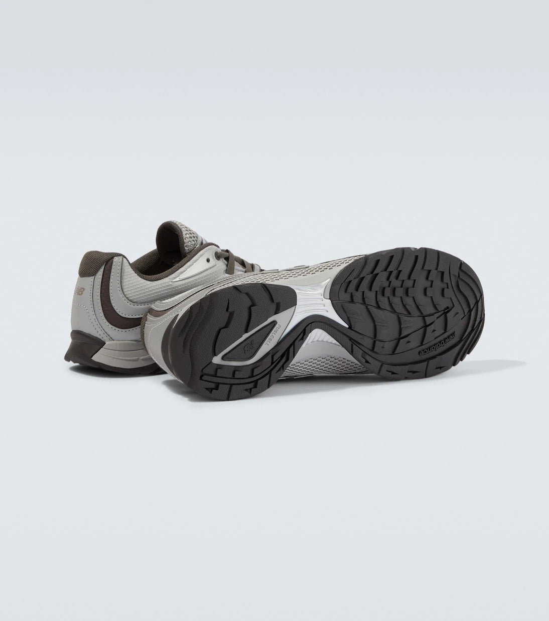 New Balance - أحذية رياضية RC56