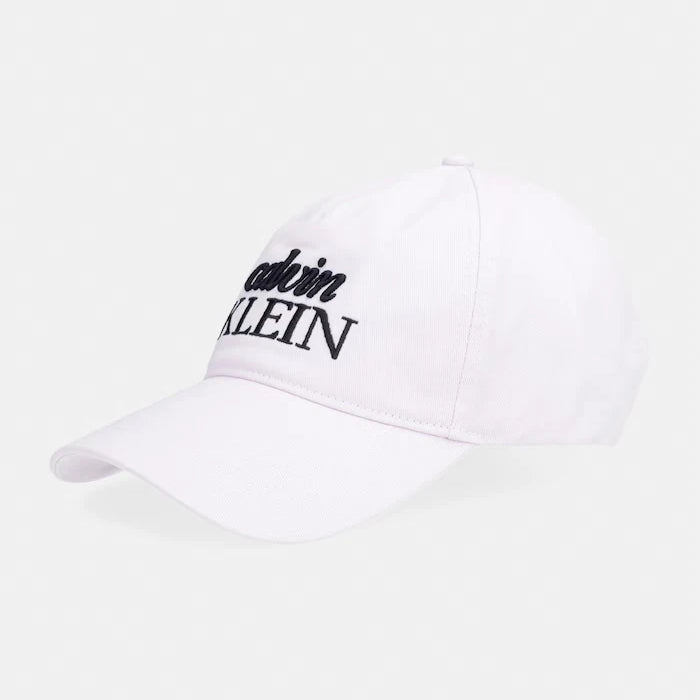 Calvin Klein Шапка с козирка от памук