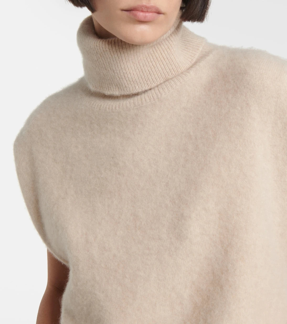 Joseph - Cashmere turtleneck vest