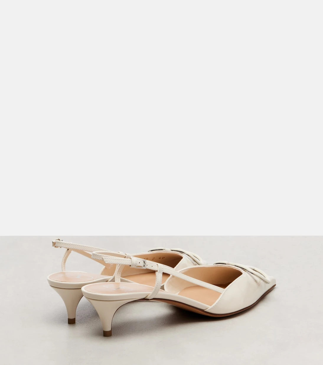 Valentino Garavani - VLogo 40 patent leather slingback pumps