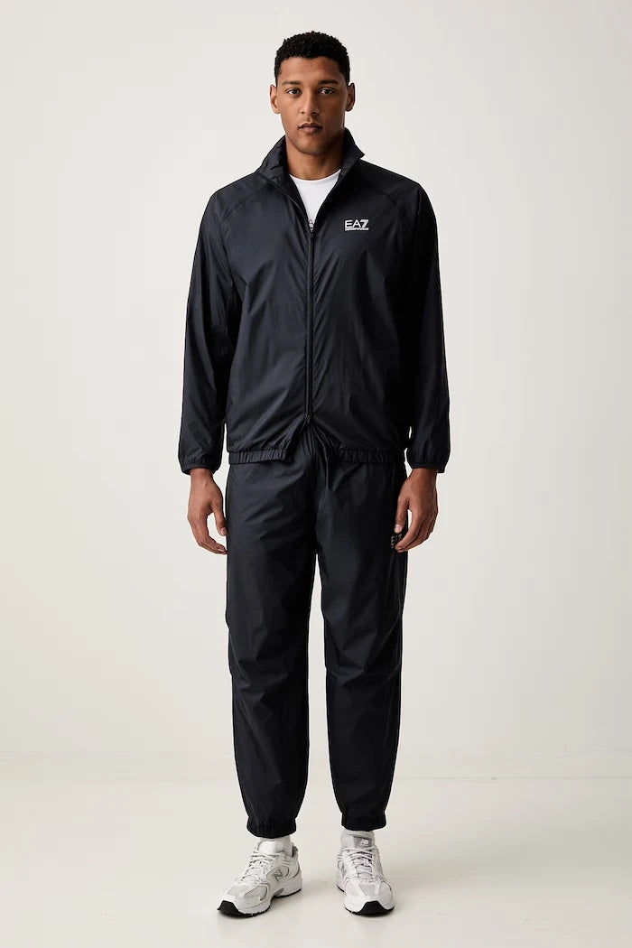 EA7 Emporio Armani erkek antrenman takımı
