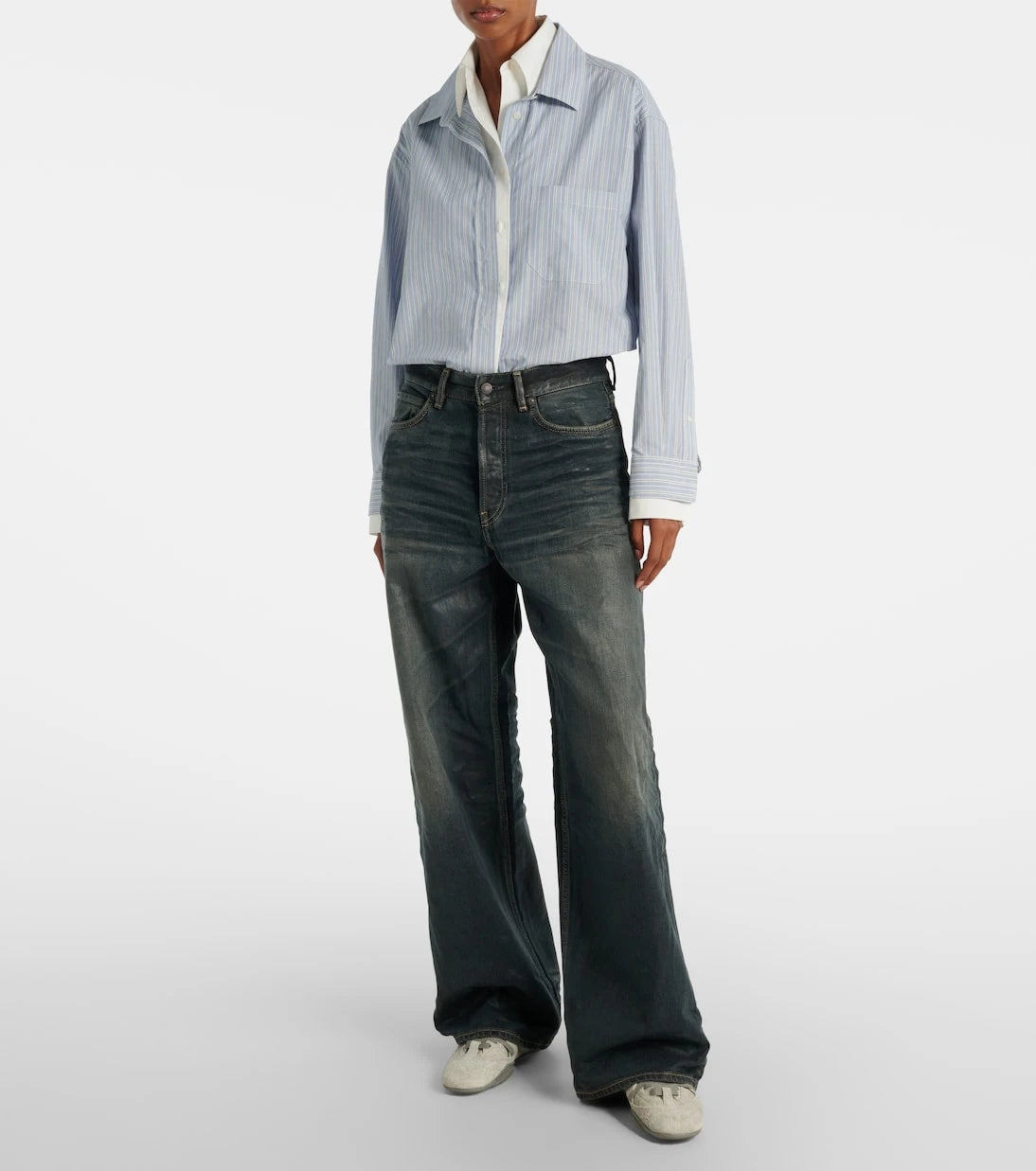 Acne Studios - بنطلون جينز بخصر متوسط وساقين واسعتين ولامع