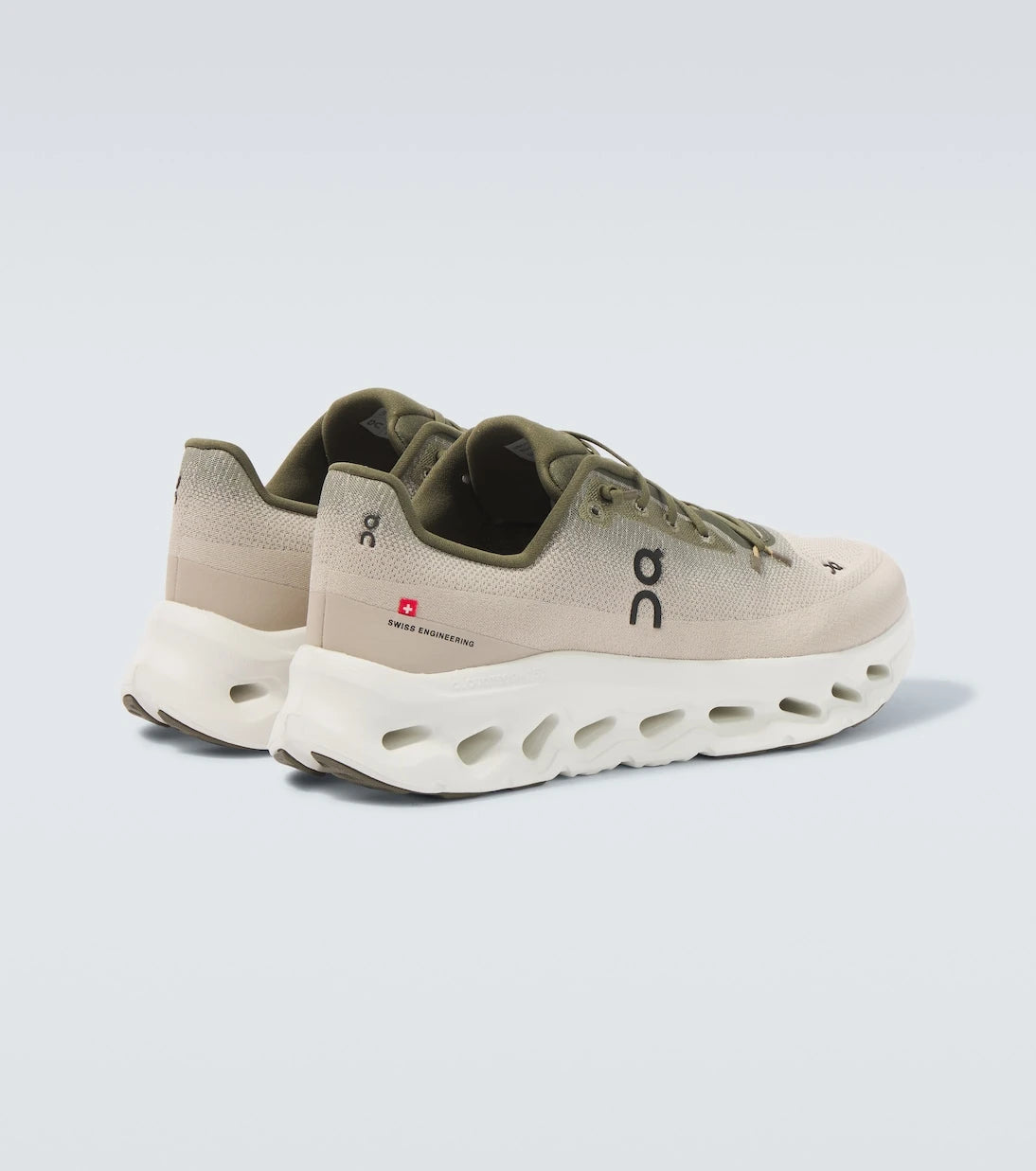 On - Cloudtilt running shoes