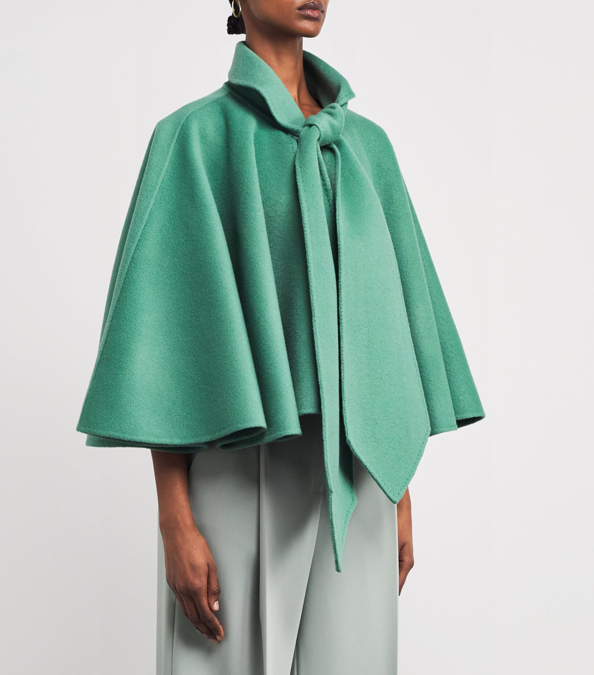 Wolk Morais Green Cashmere Bagatelle Cape
