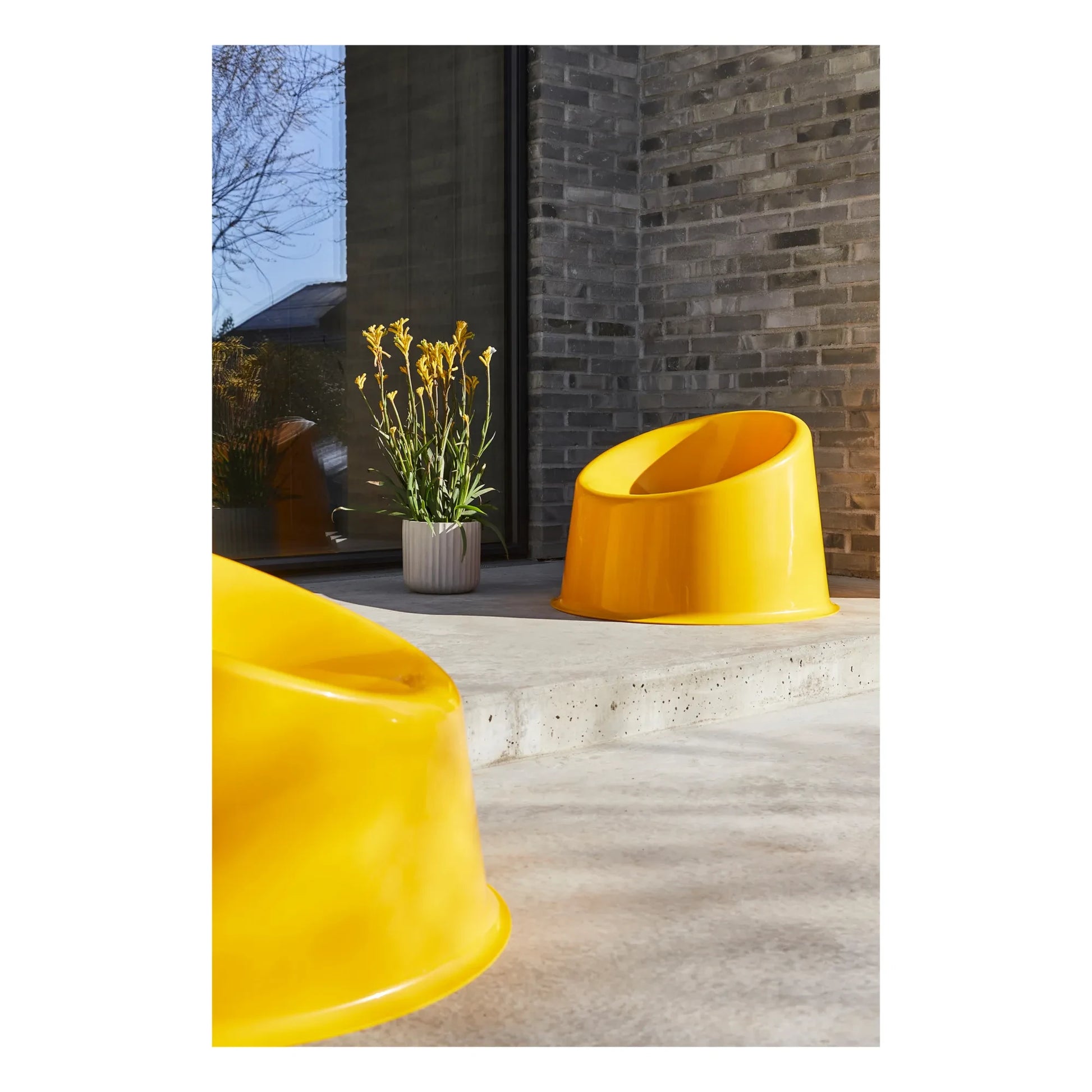 Verpan - Panto Pop Outdoor Lounge Chair | Yellow