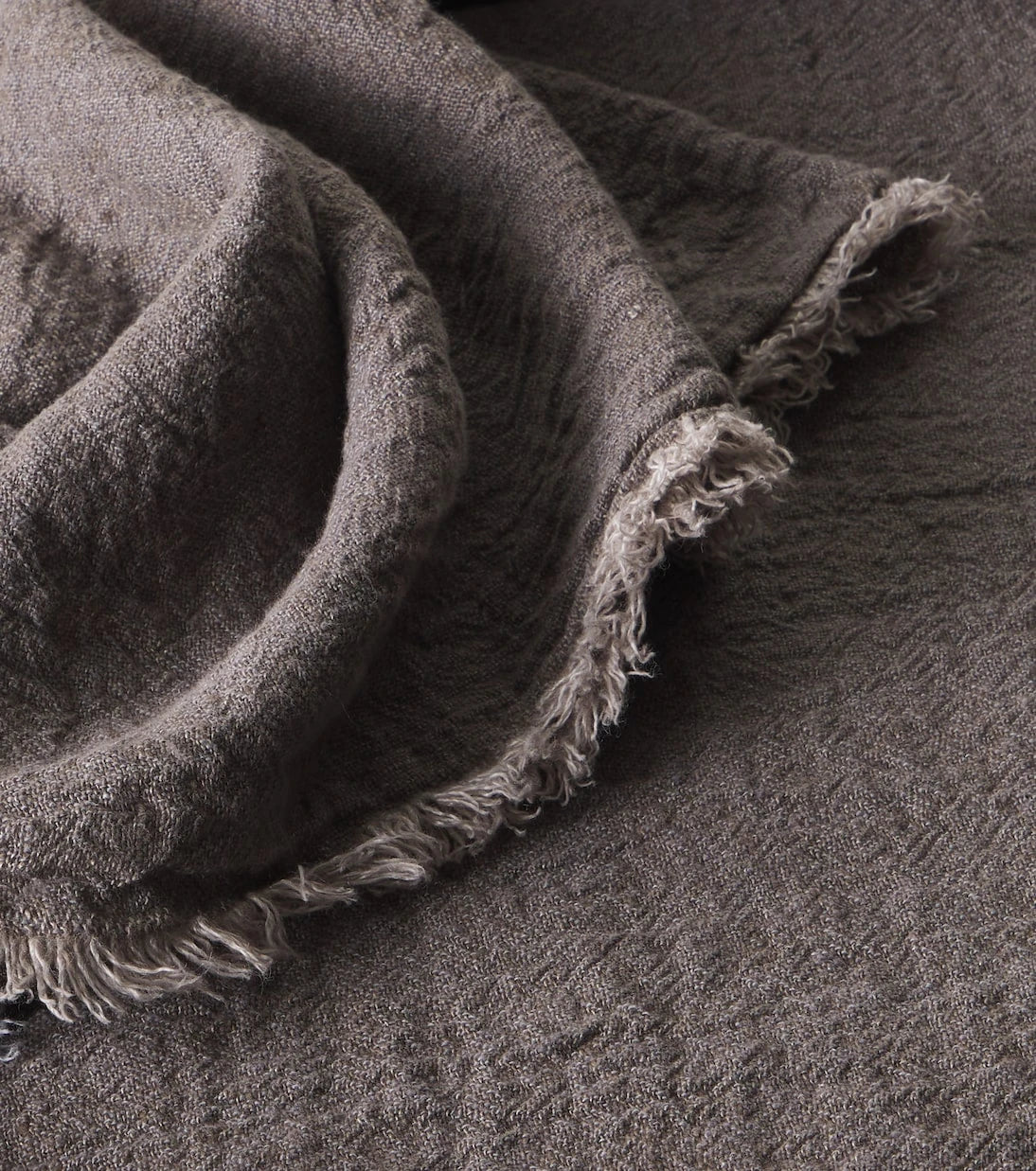 Maison de Vacances - Linen crêpe throw