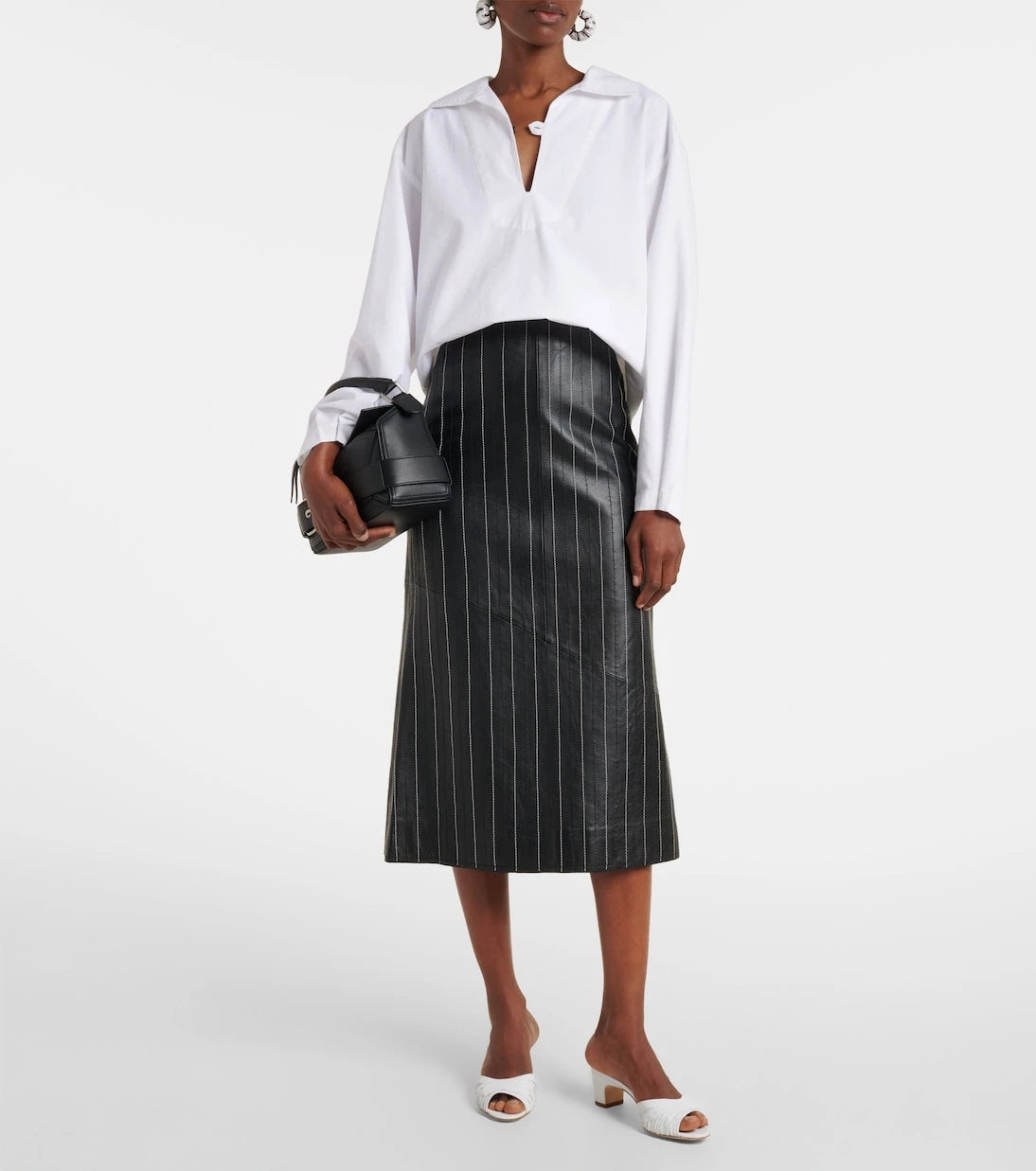 Manolo Blahnik - Piruabar 50 ruched leather mules