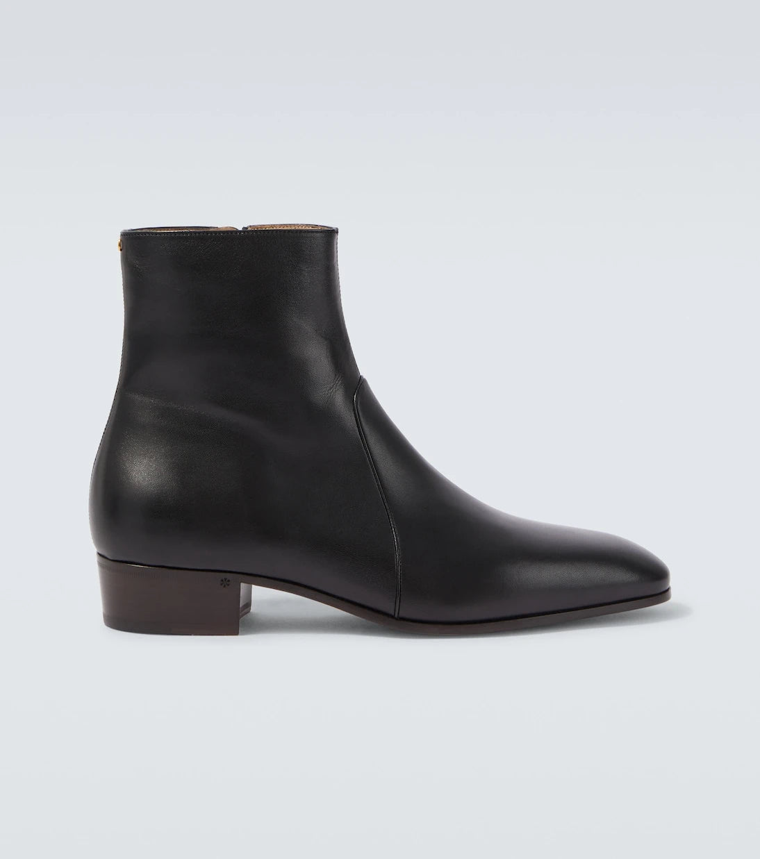 Valentino Garavani - VLogo leather ankle boots