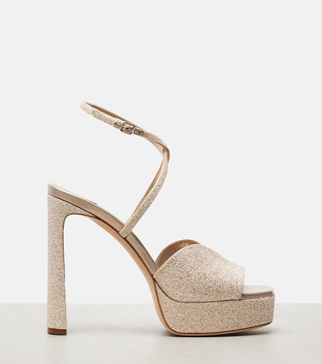 Jimmy Choo - صندل كارلي 125 بلاتفورم براق