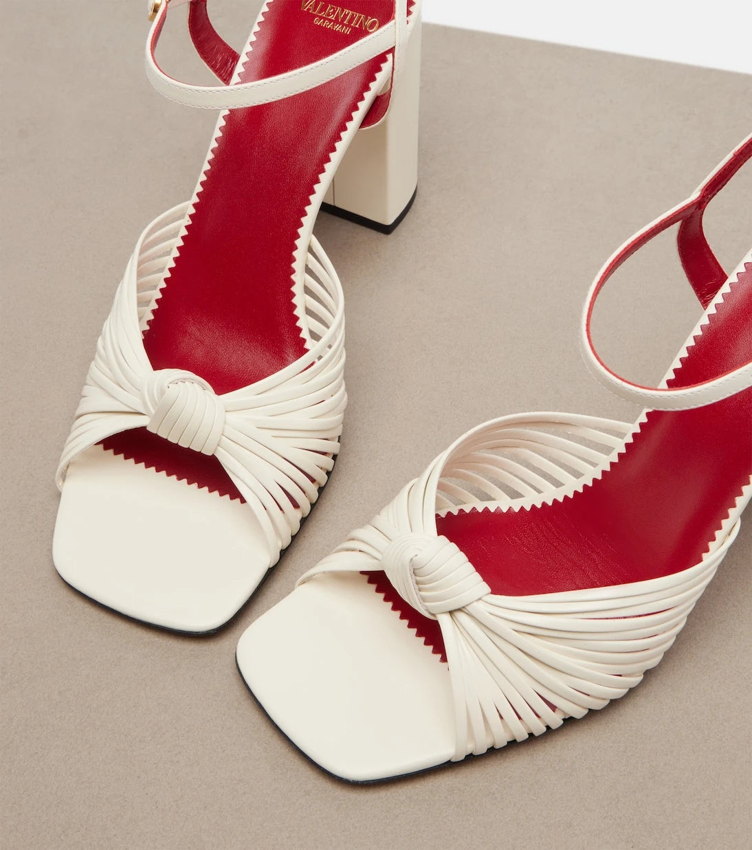 Valentino Garavani - Annet leather slingback sandals