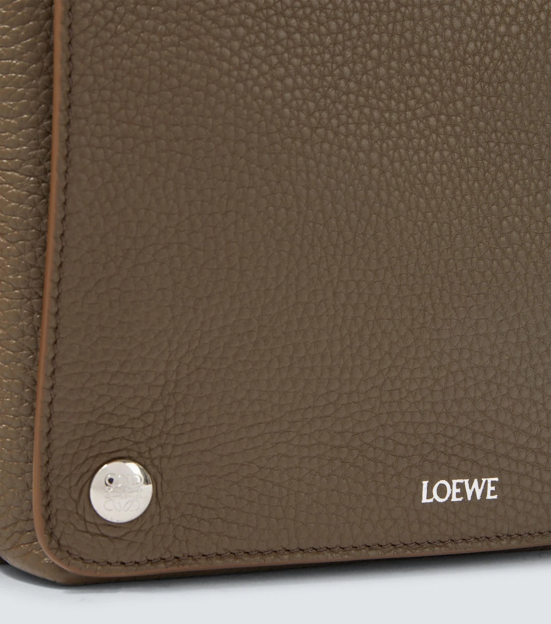 Loewe - Pebble Medium leather messenger bag
