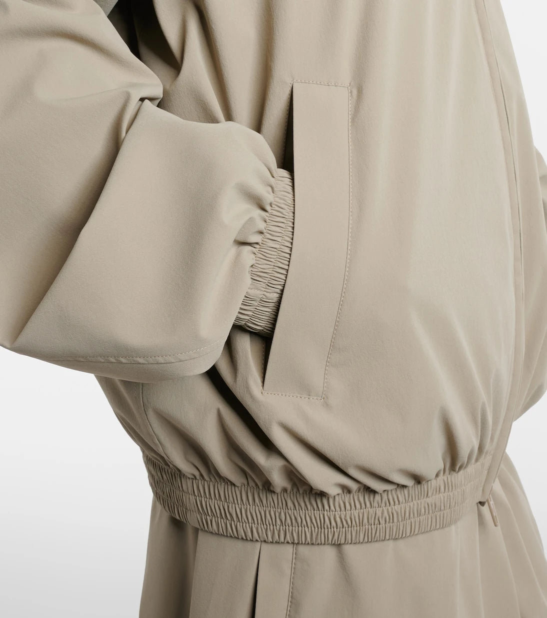 Balenciaga - سترة بشعار الماركة