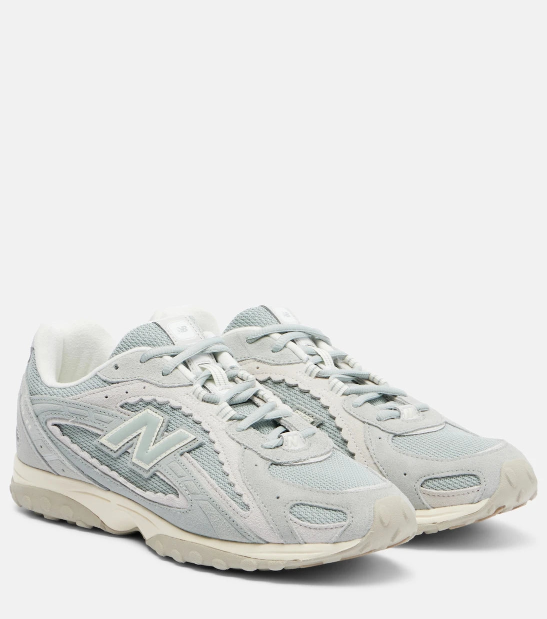 New Balance - حذاء رياضي من الجلد السويدي 204L