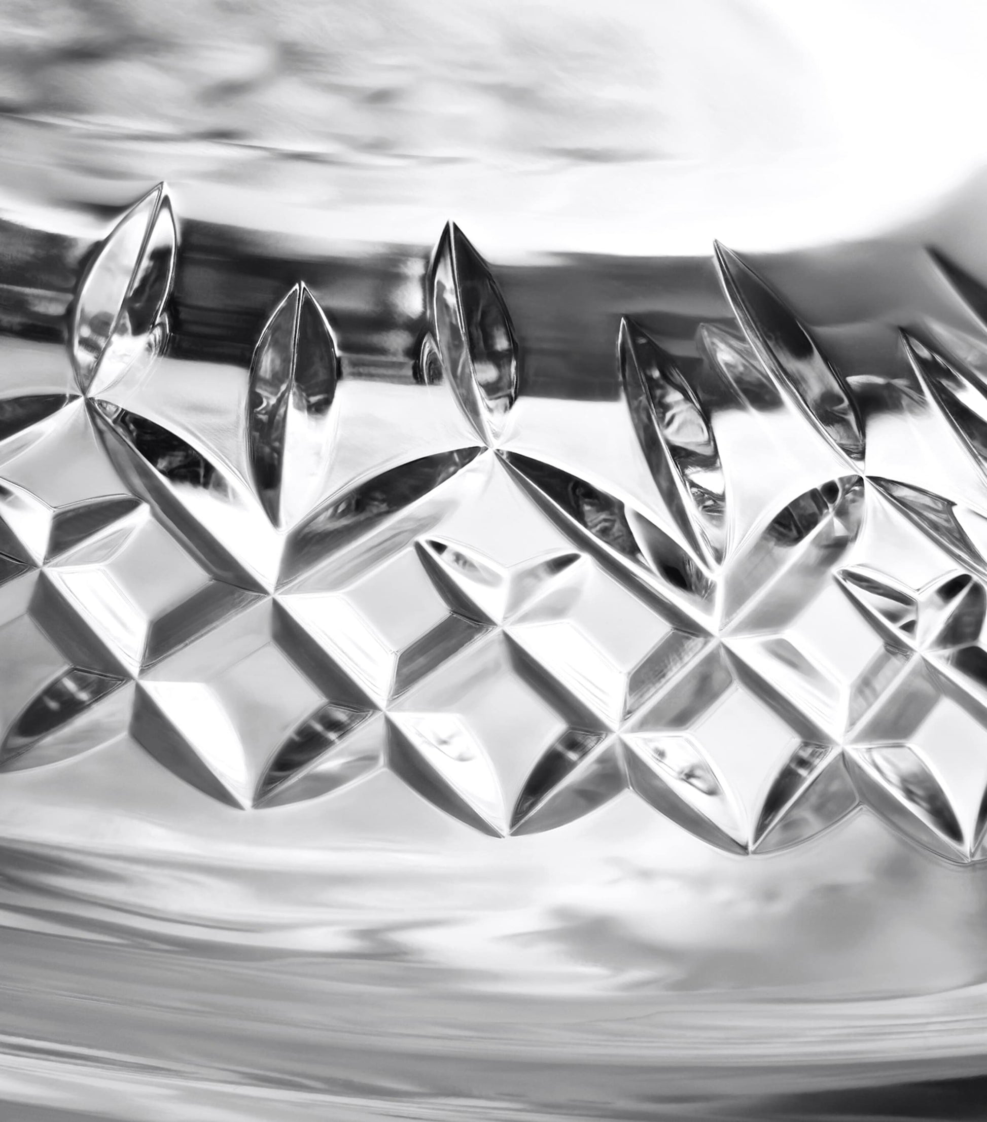 Crystal Lismore Essence Wine Decanter (2.2L)