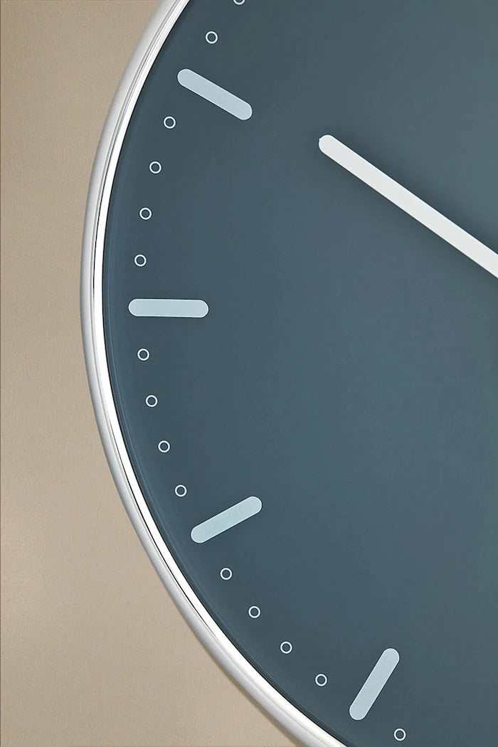 Arne Jacobsen Clocks metal duvar saati 29 cm