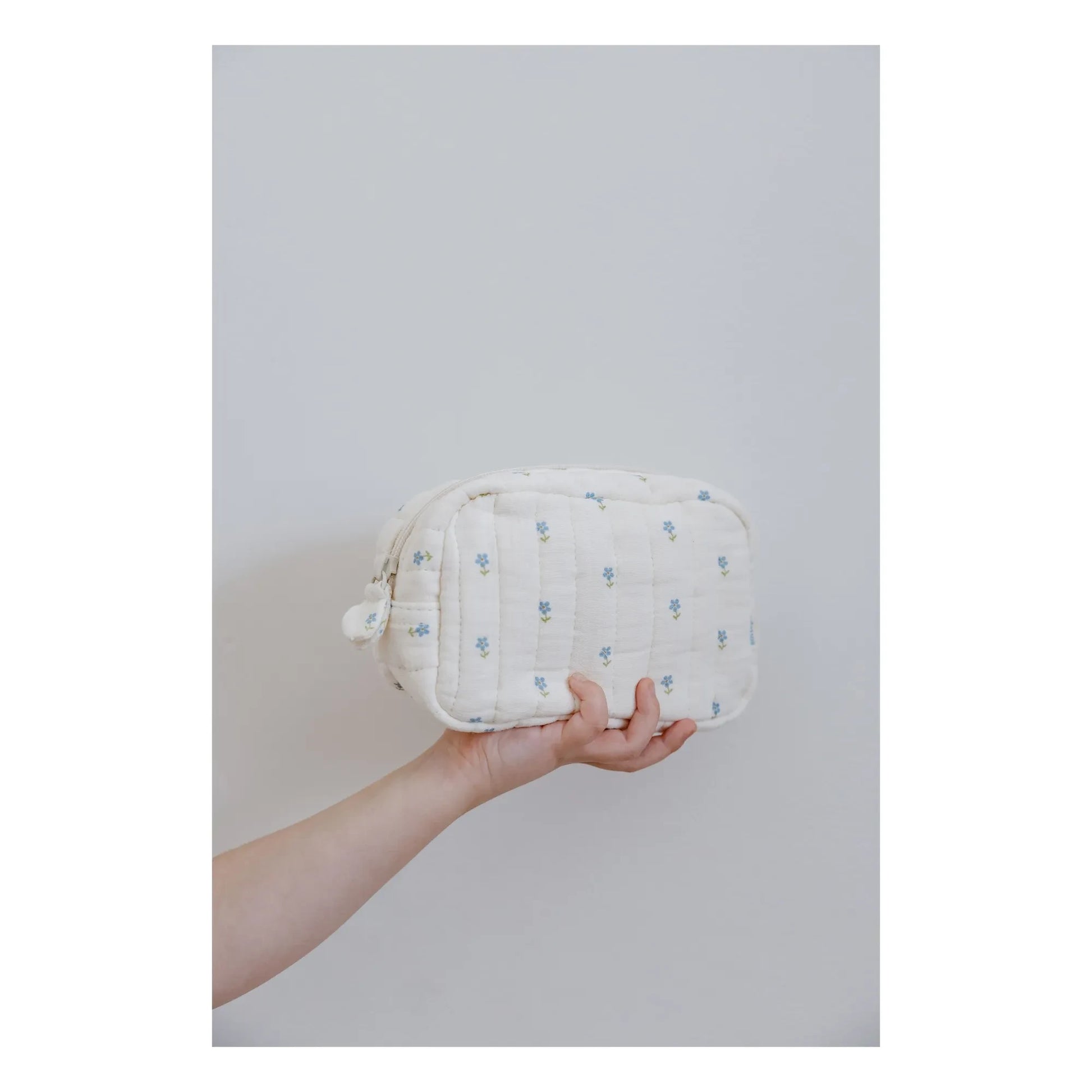 Soft Spot - Periwinkle make-up bag in organic cotton | Blue