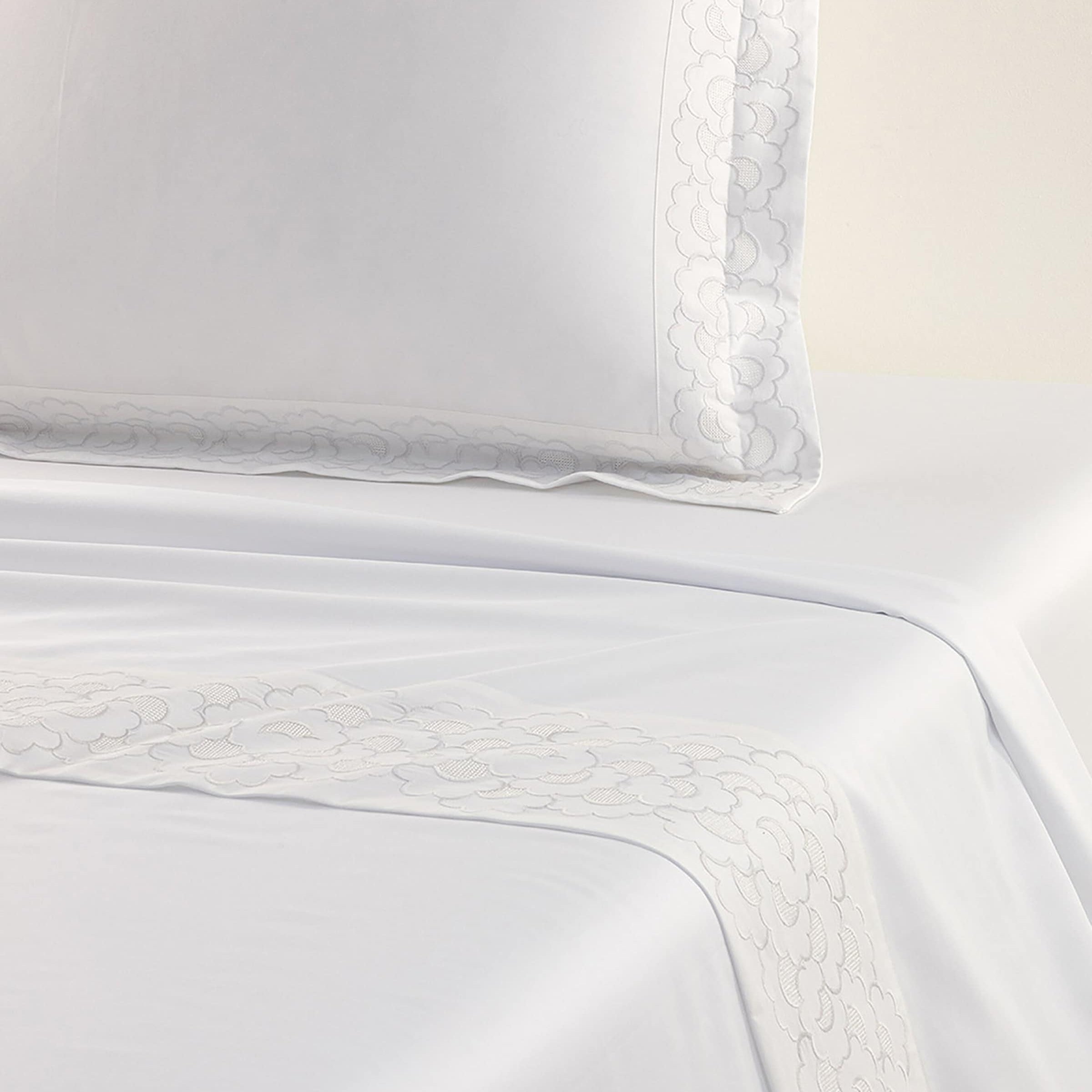 Festons Super King Flat Sheet (270cm x 295cm)