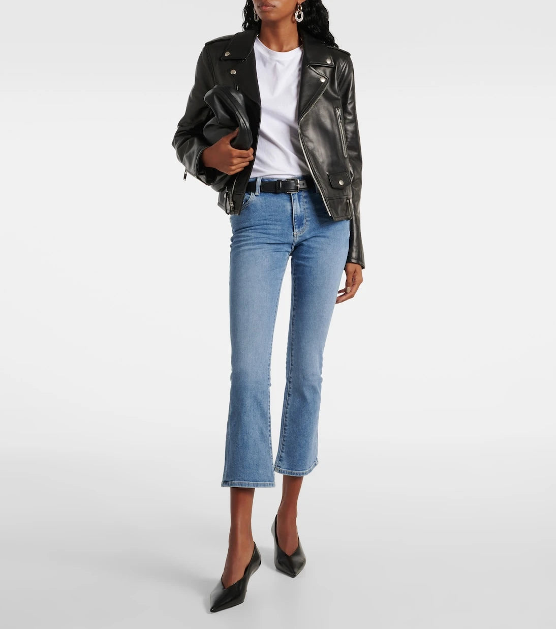 AG Jeans - بنطلون جينز جودي بقصة واسعة وقصيرة