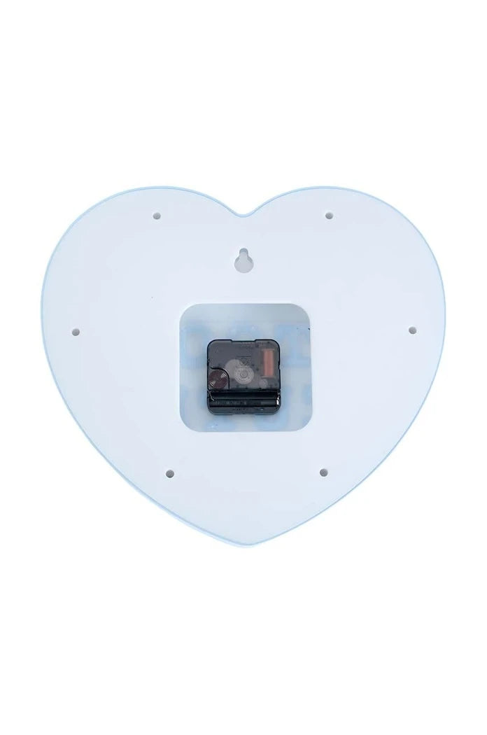 Стенен часовник Karlsson Heart Candy