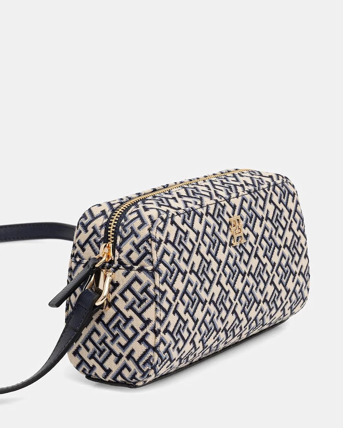 Tommy Hilfiger kadın crossbody çanta