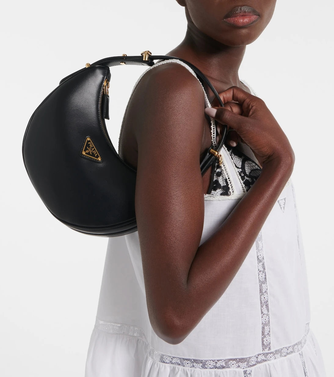 Prada - حقيبة كتف Arqué الجلدية