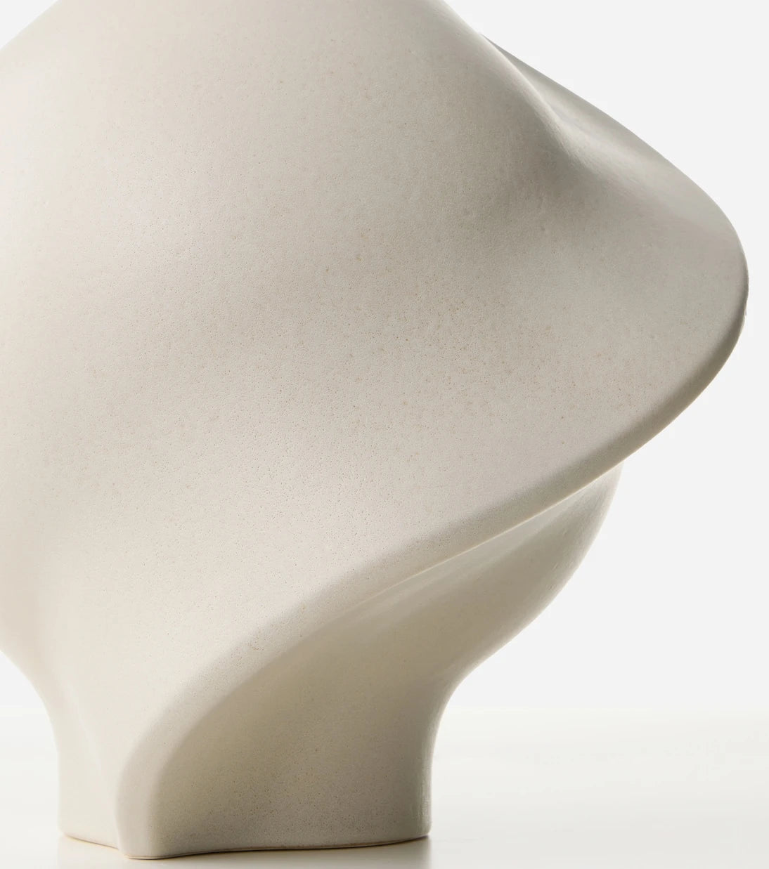 Louise Roe - Pirout 02 ceramic vase