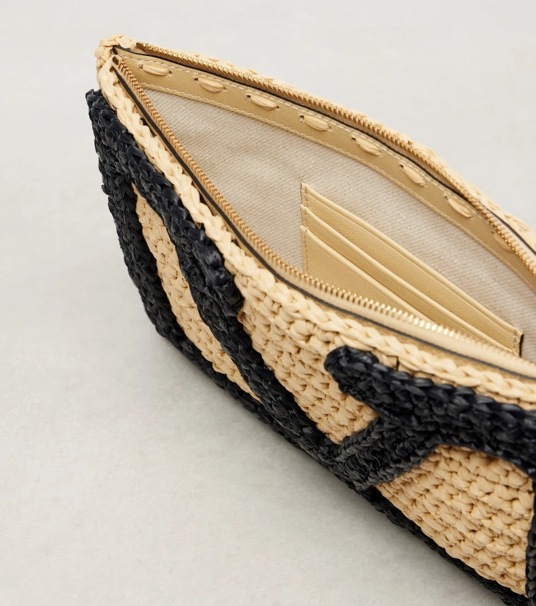 Valentino Garavani - Viva Superstar crochet clutch