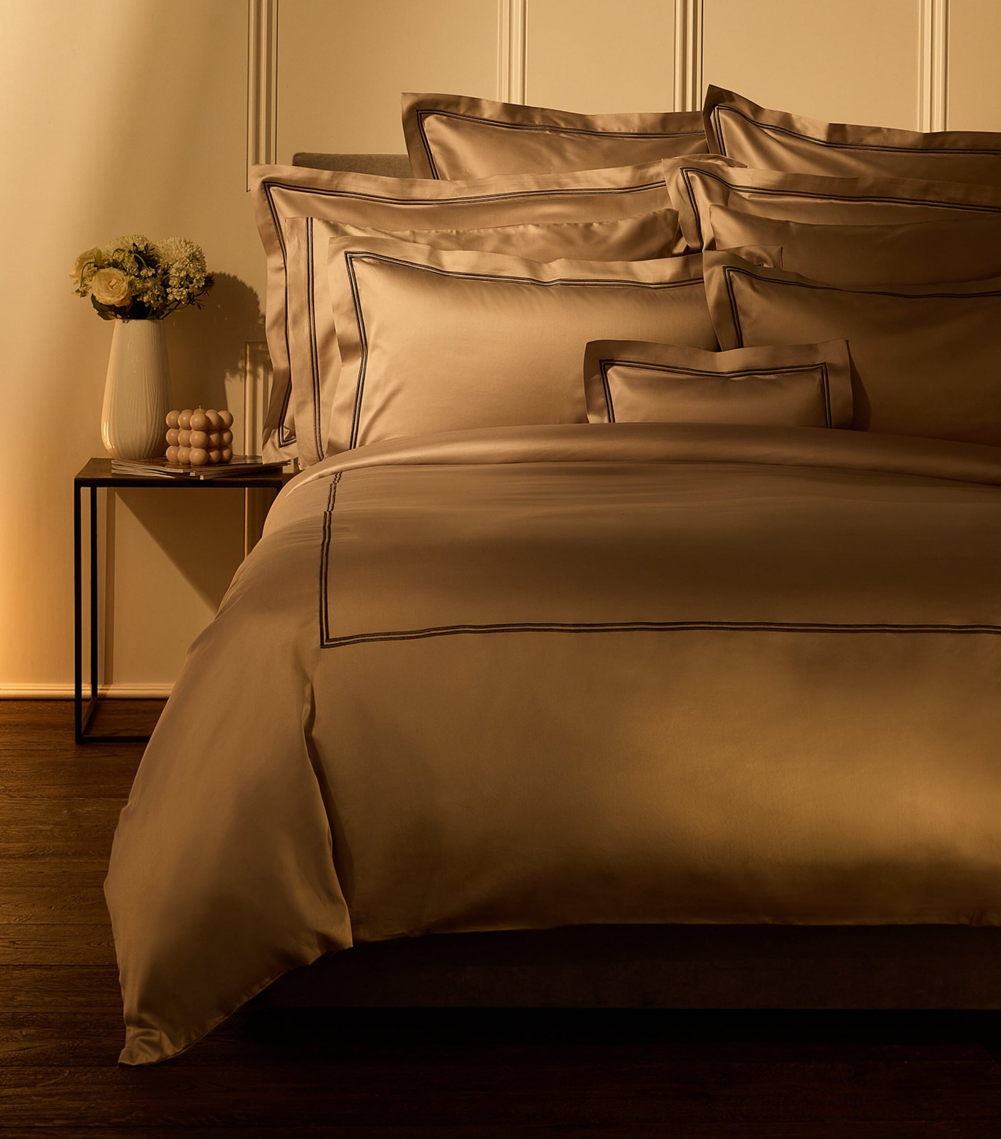 Pendle Super King Flat Sheet (305cm x 320cm)