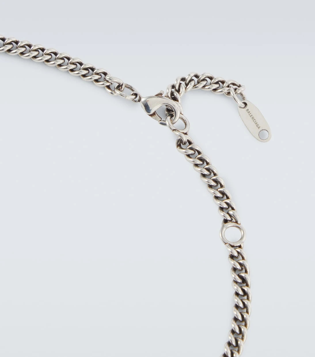 Balenciaga - قلادة بشعار الماركة