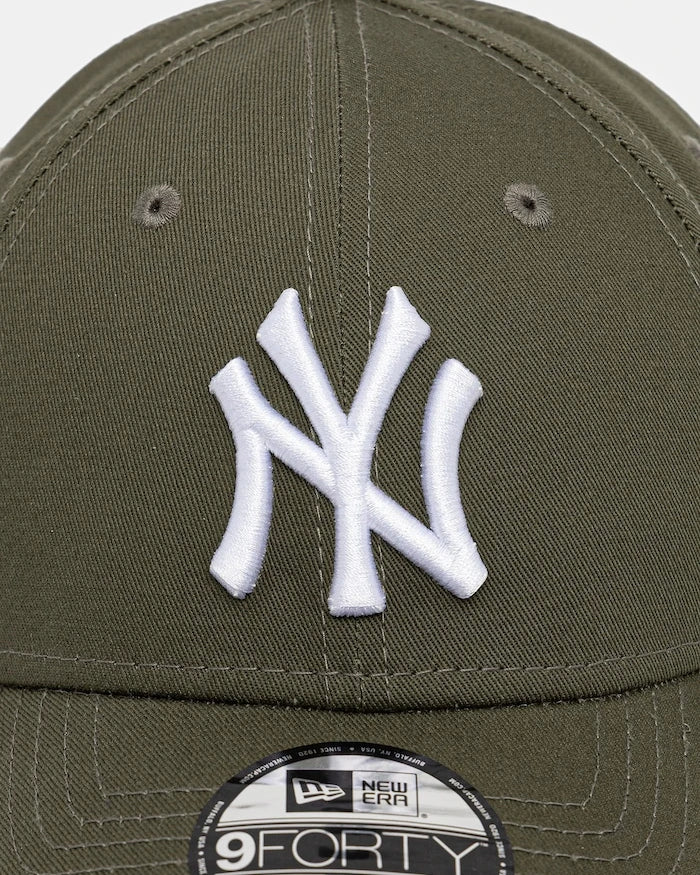 New Era - LEAGUE ESSENTIAL 9FORTY® Şapka