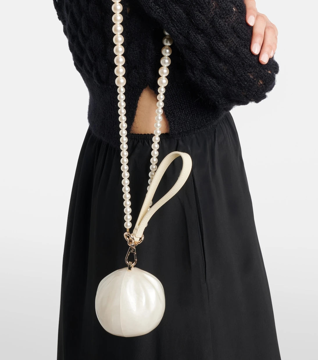 Simone Rocha - حقيبة كلاتش بيرل ديم سام