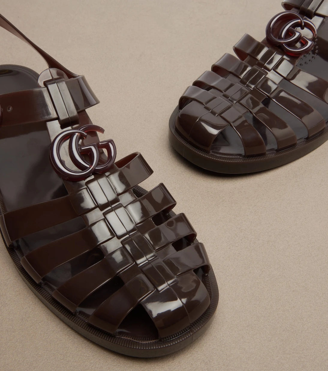 Gucci - Glossy Double G fisherman sandals