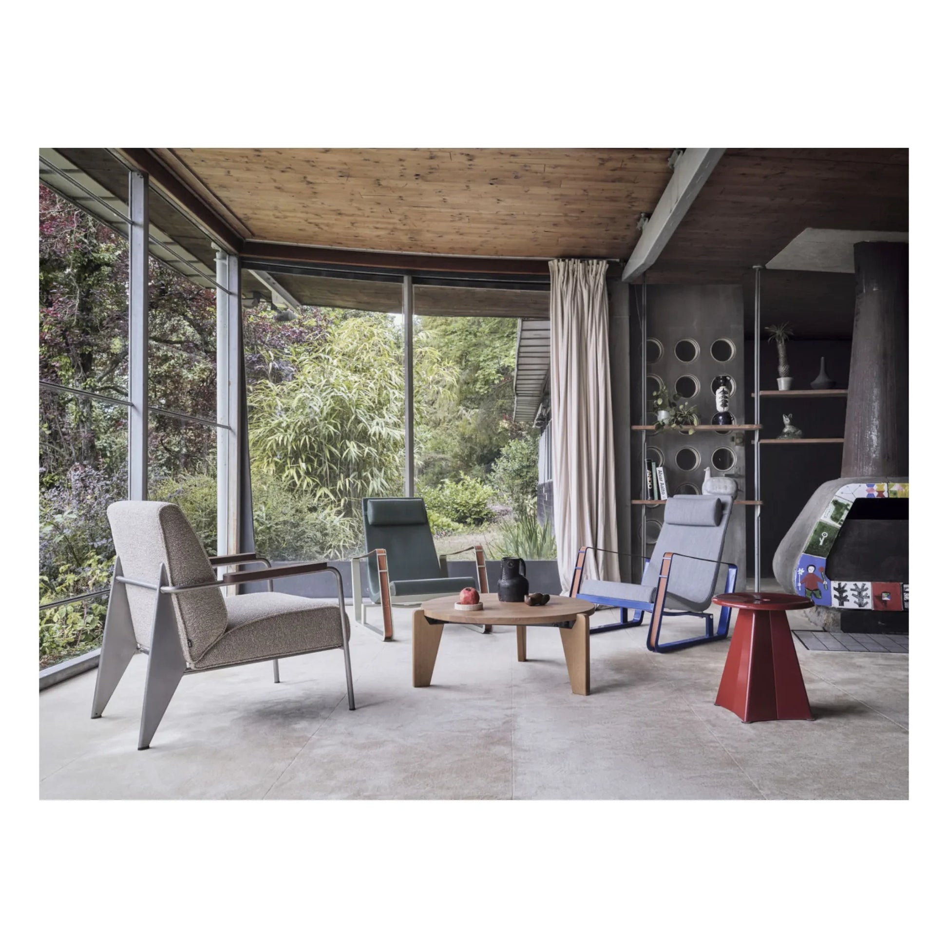 Vitra - Metal Stool - Jean Prouvé | Burgundy