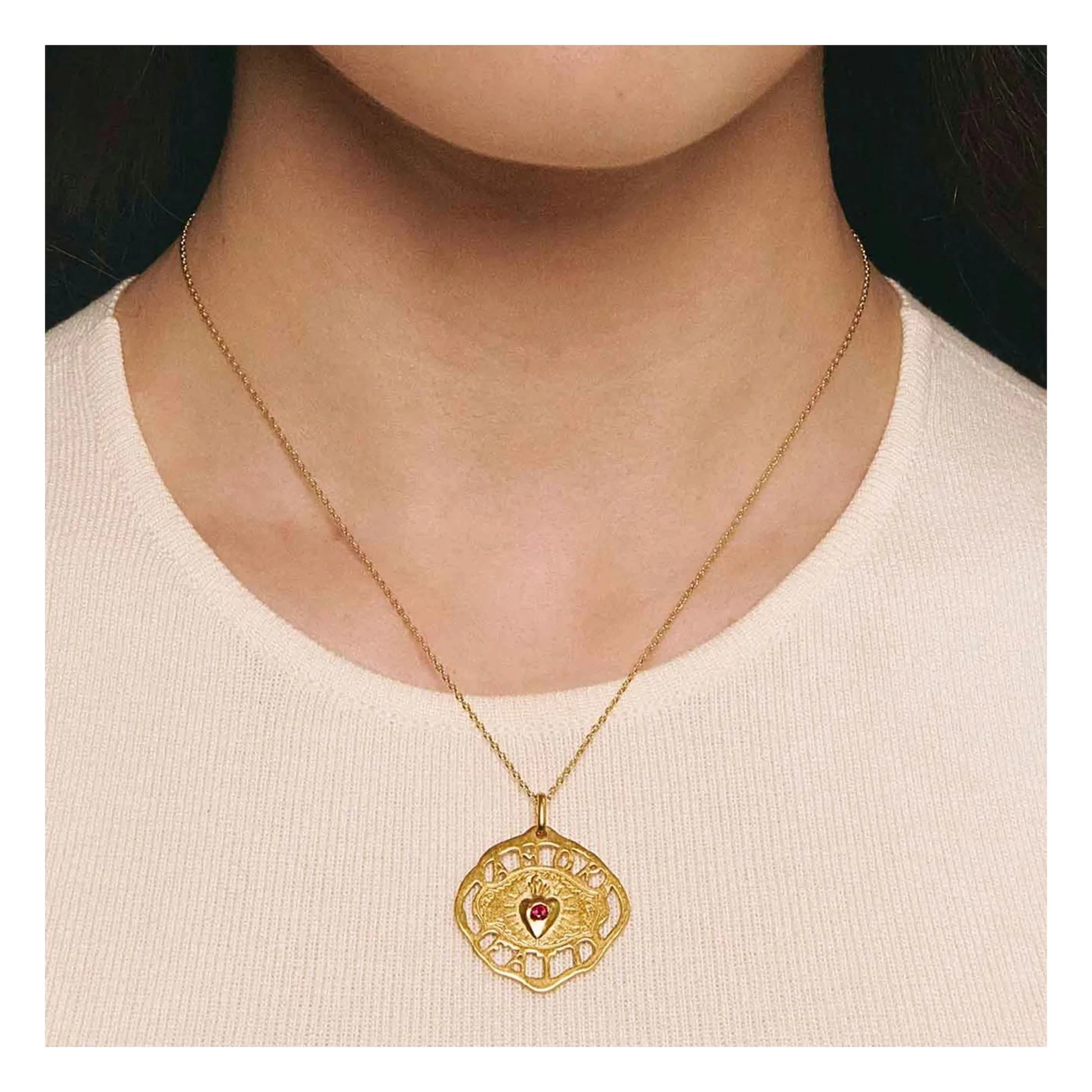 Alhaja - Amor Fati necklace | Gold